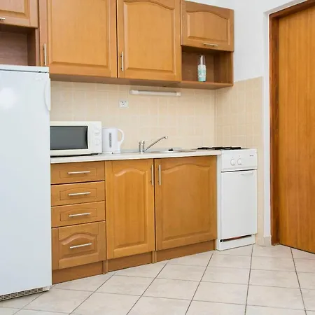 Ilona Rogoznica (Sibenik-Knin)