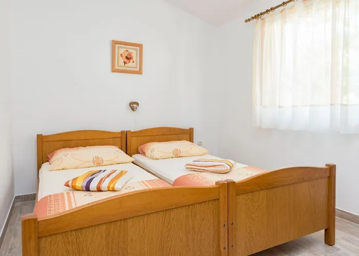 Ilona * Rogoznica (Sibenik-Knin)